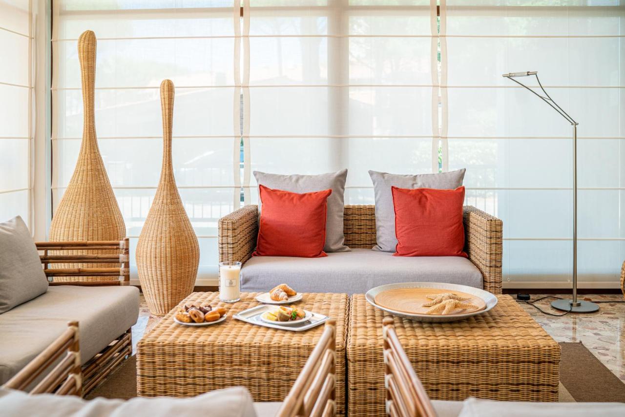 Hotel Horizonte Бибионе Екстериор снимка
